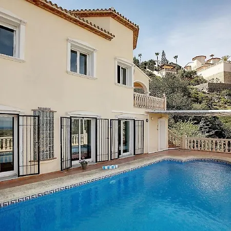 Amanda: 4 Bedroom With Stunning Views Villa